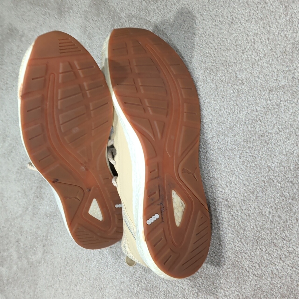 Puma Men's NRGY Neko Knit Sneaker - Picture 4 of 5